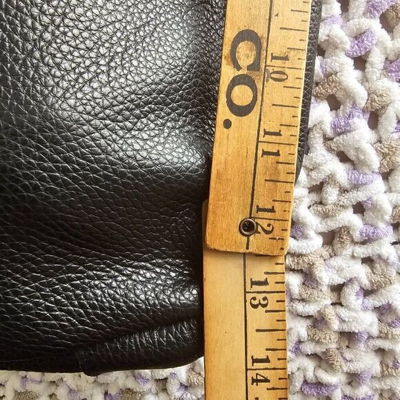 EUC LIKE NEW FOKS FORM BLACK SOFT GENUINE LEATHER TOTE LARGE - Picture 14 of 16